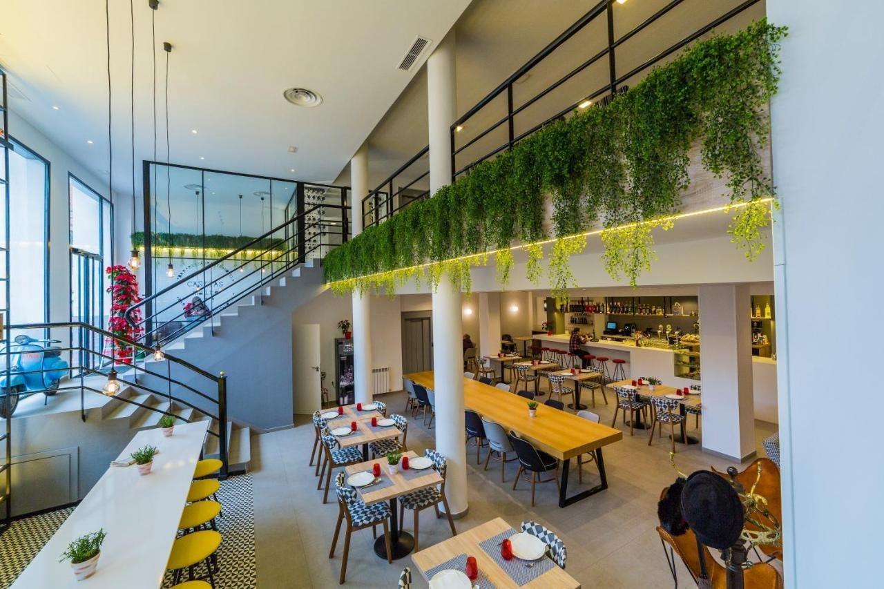 Hospedium Hotel Canitas Maite Gastronomico Casas-Ibanez Exterior photo